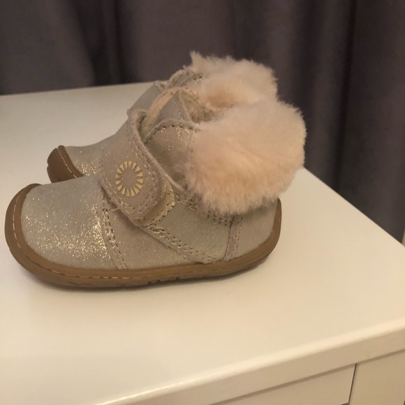 Baby UGG - Picture 1 of 3